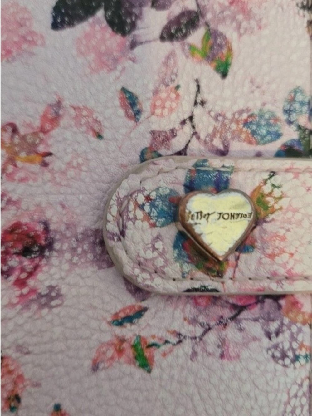 Betsey Johnson Floral Pink Women's Wallet Clutch with Heart Detail - Picture 7 of 16
